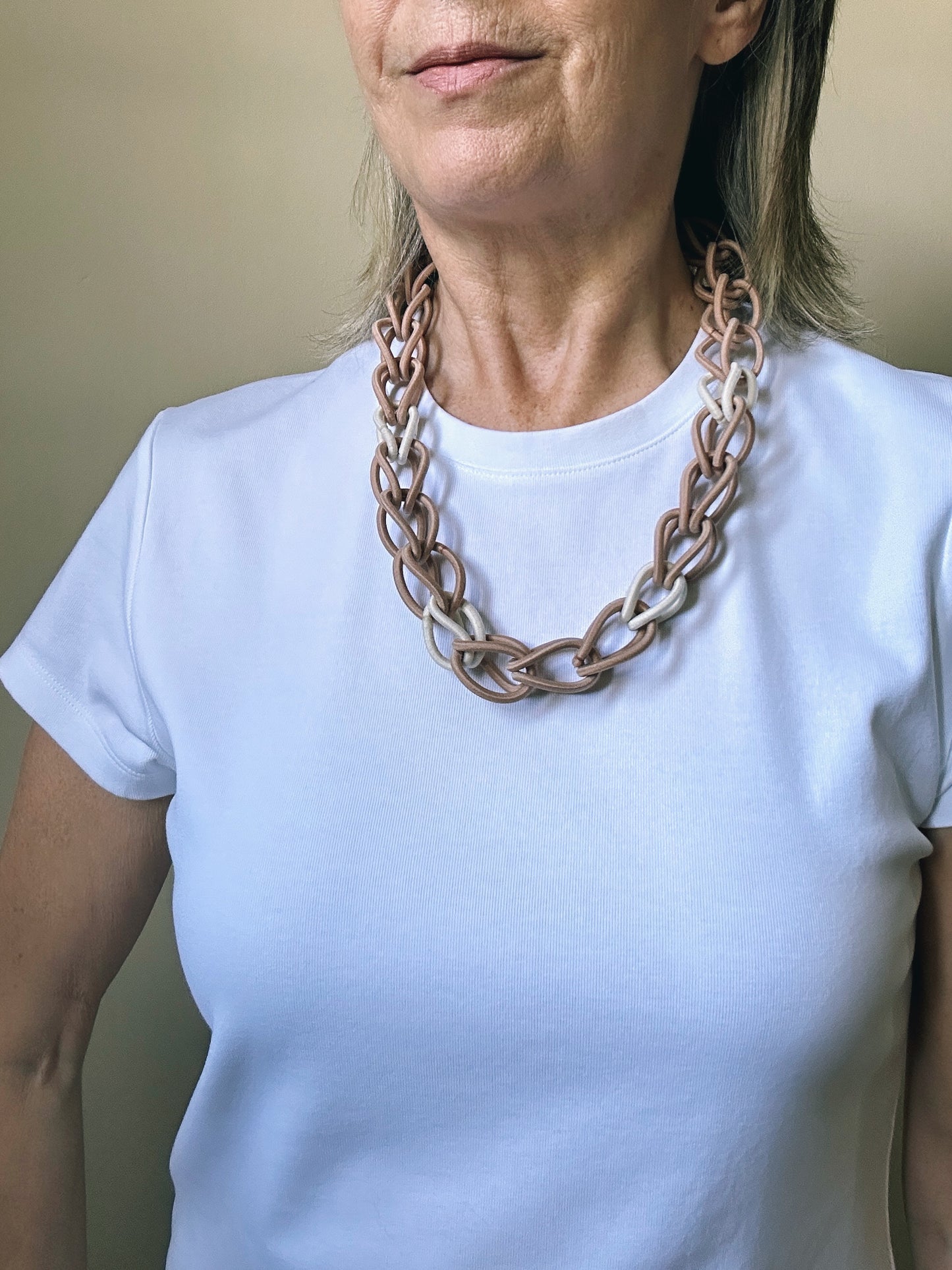 ELASTIC CHAIN Short tan