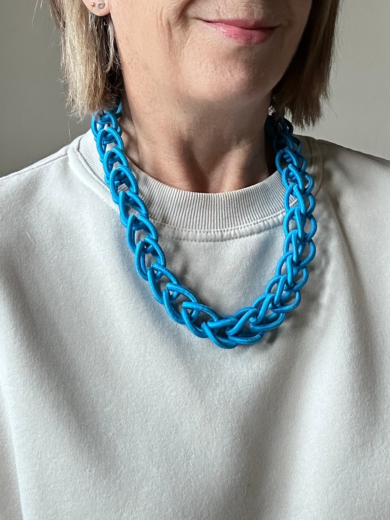 ELASTIC CHAIN short necklace
