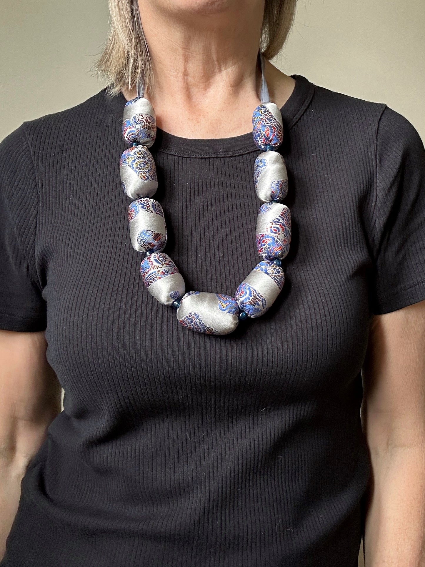 BAUBLE BEAD SILK- gray